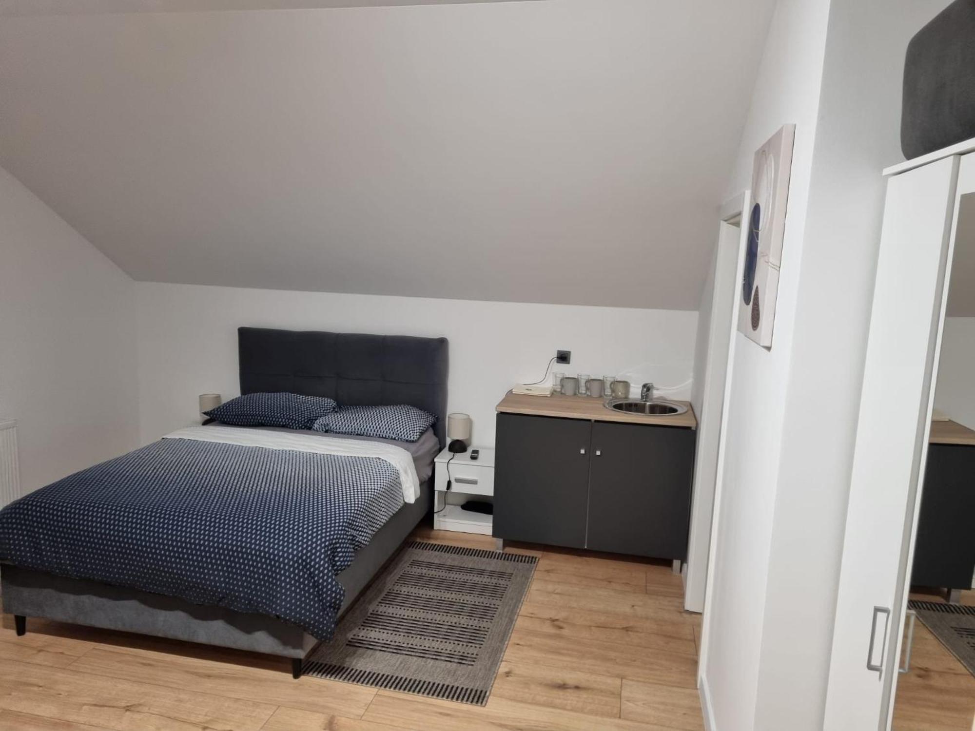 Sobe Marta Hotel Trgovisce Kültér fotó